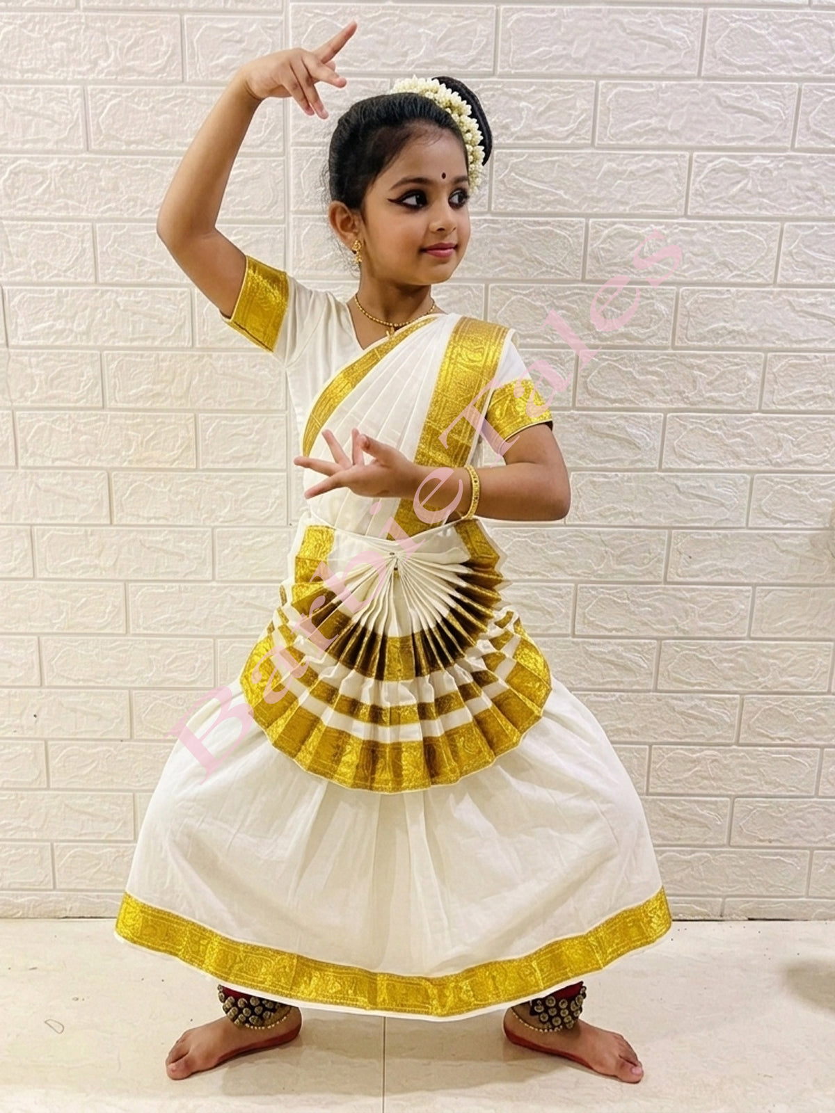 Kerala Mohiniyattam Indian Classical Dance Costume For Girls